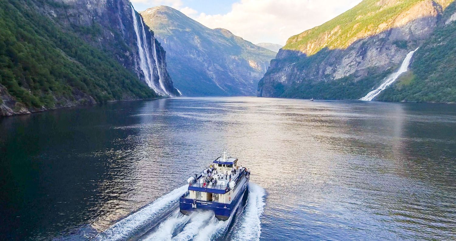 winter cruise geiranger