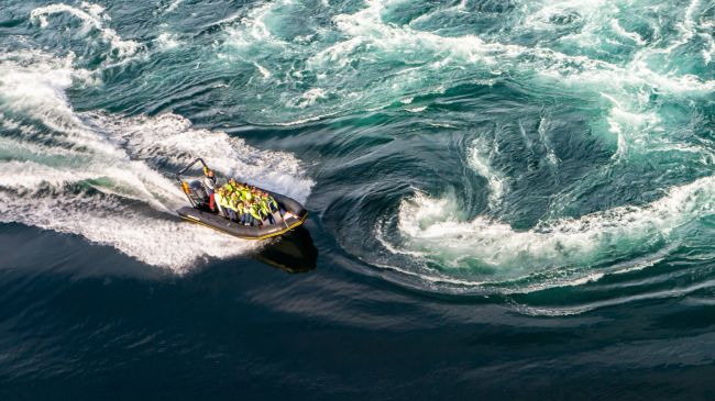 Rib in the worlds most powerful whirlpool, Saltstraumen, Photo: Meike Zylmann, Stellar Polaris