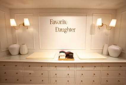 Project  US  Bespoke Cedro Versailles Favorite Daughter 011