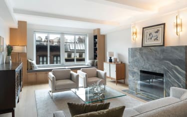Light Oak Flooring Ideas and Buying Guide