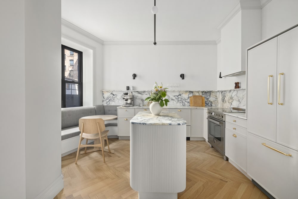 Project | NA | HW16002 | Pallido Herringbone | Modernizing Upper West Side Charm 1