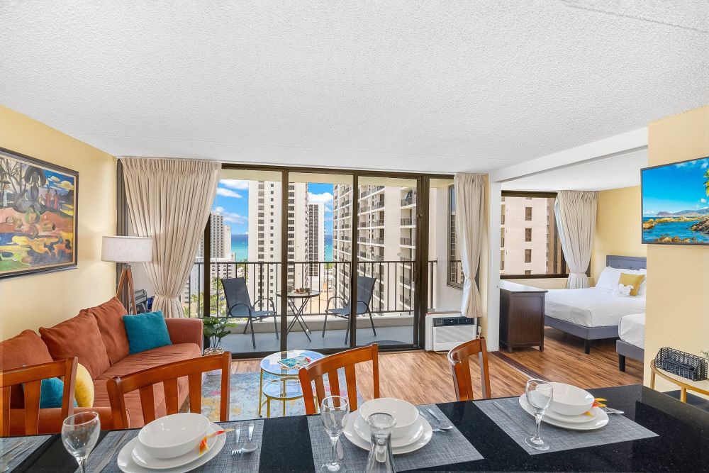 Waikiki Banyan 1910 T2