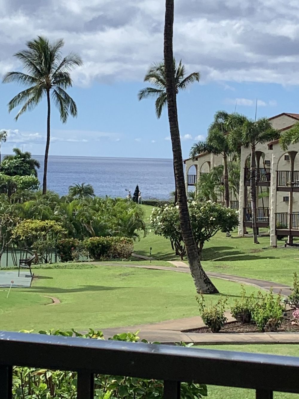 Aston Maui Hill Resort