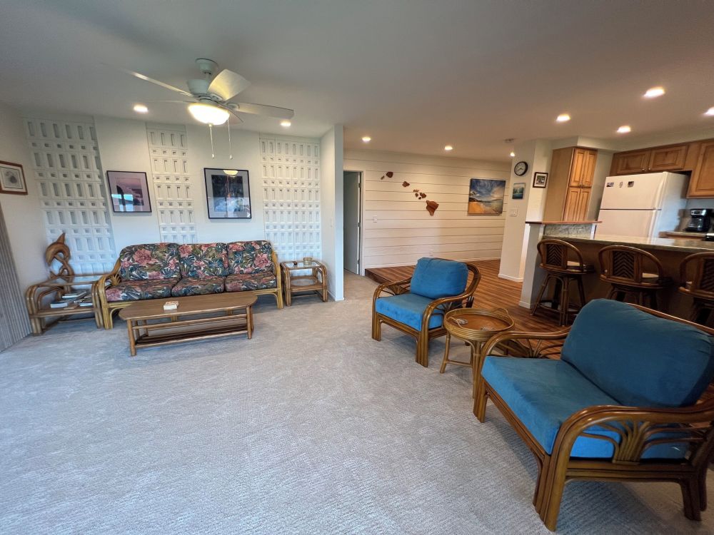 Spacious 2 BR/2BA Condo