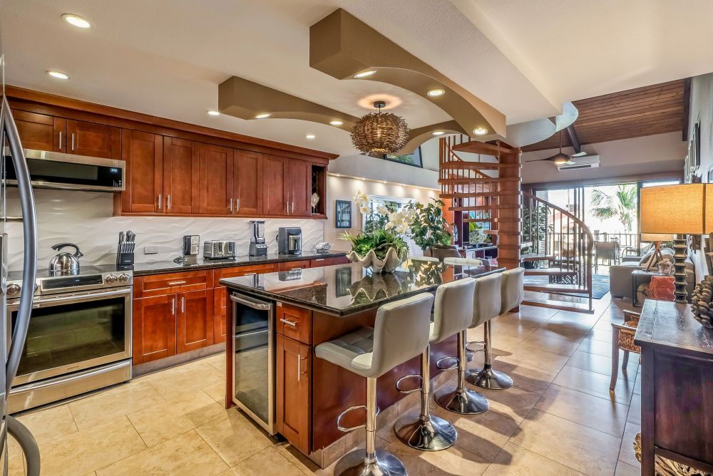 Kamaole Sands Building #7, Unit 404