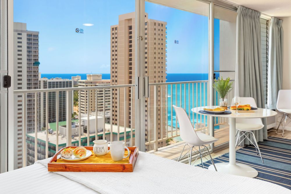 Pacific Monarch Hotel Studio 3101