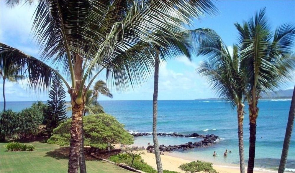 Lae Nani Private Condo