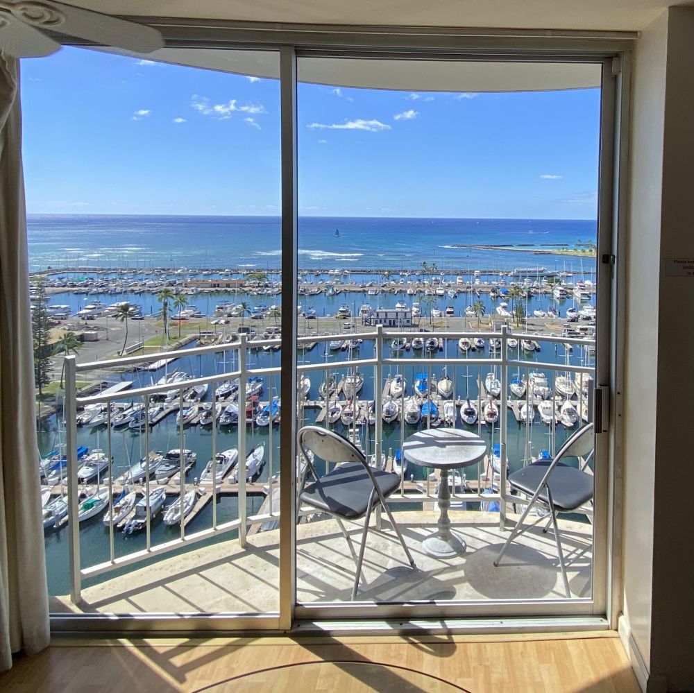 Ilikai Marina Condo (IM692)