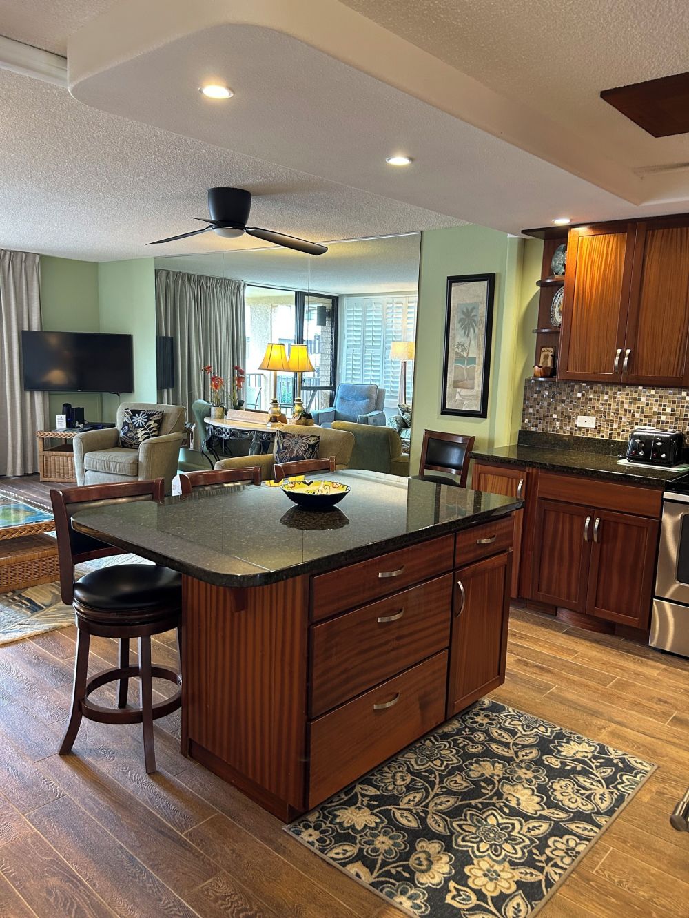 Kamaole Sands 8-301