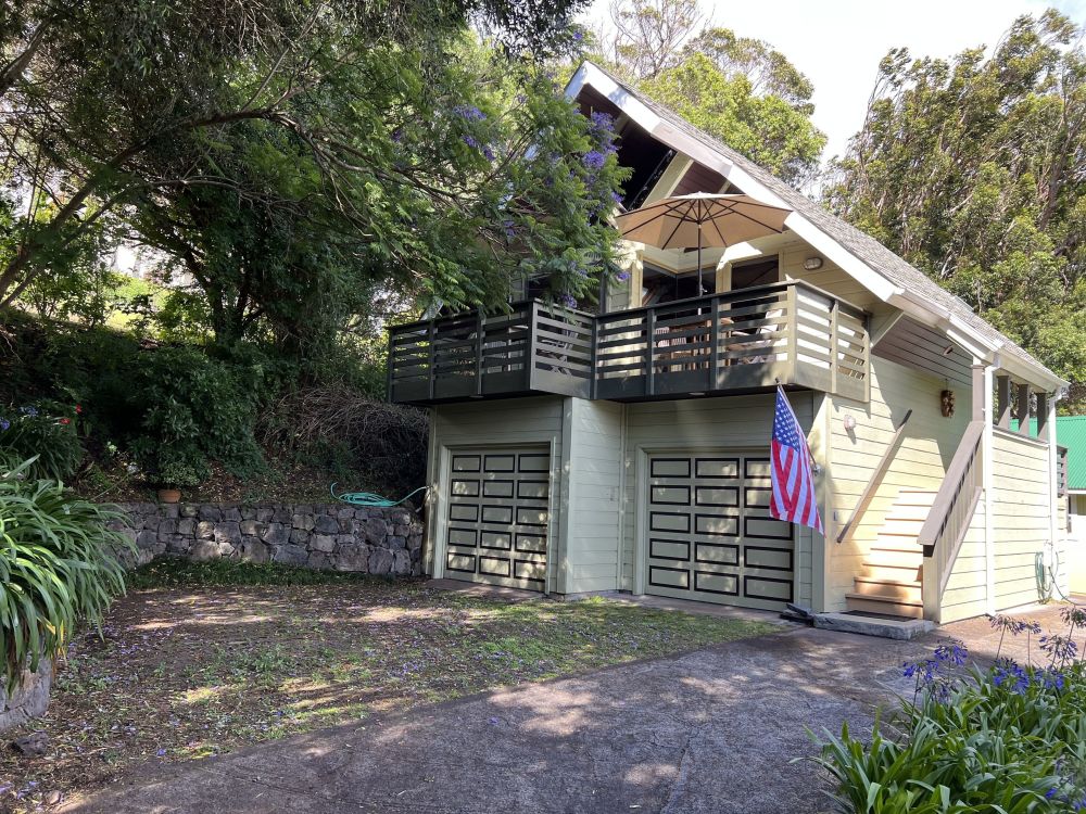 Captain's Quarters Cottage 