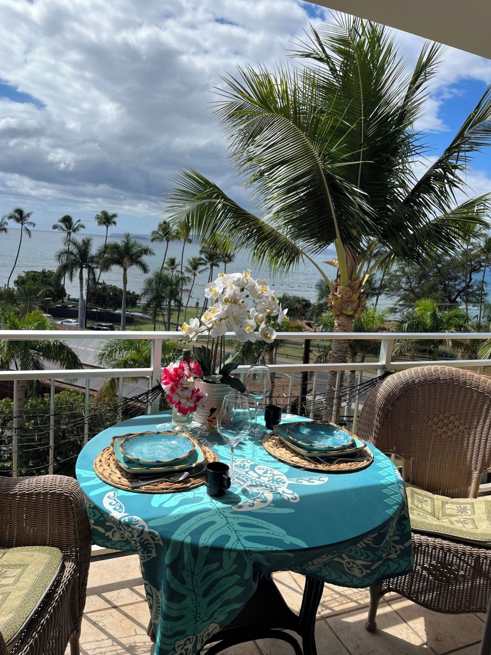 Island Surf Condo Penthouse Unit
