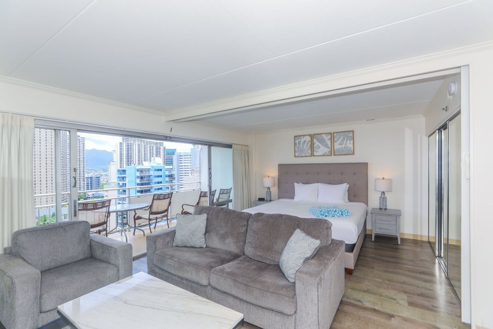 Ilikai Hotel 16th Floor Paradise Condo