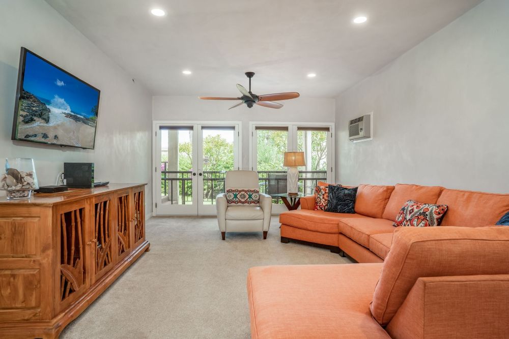 Maui Hill 99, great location with garden views!