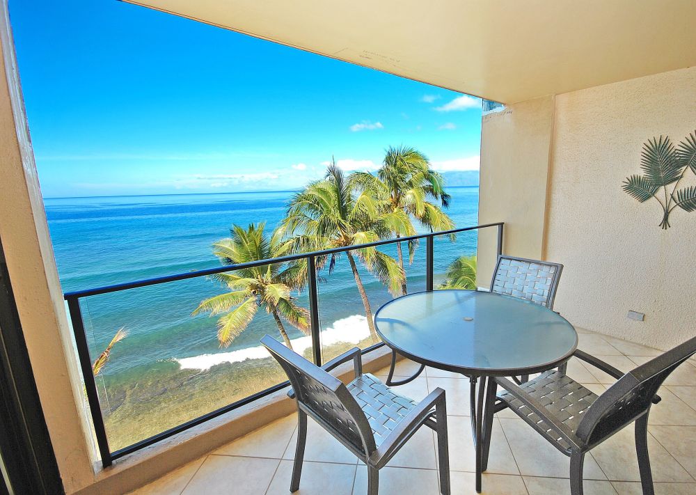 Mahana Resort Unit in Molokai Tower