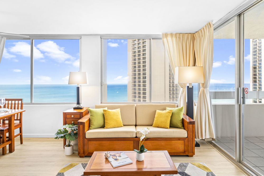 Pacific Monarch 2303