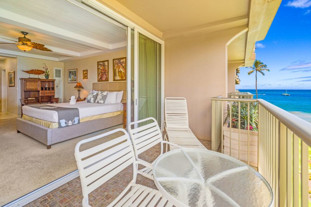 The Whaler Unit #464