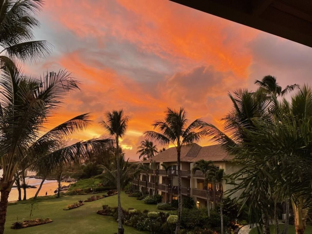 Lae Nani Beachfront Condo Top Floor Unit