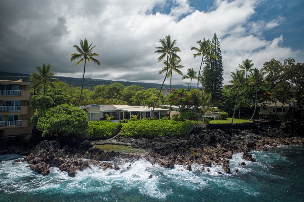 Oceanfront Sunset Retreat