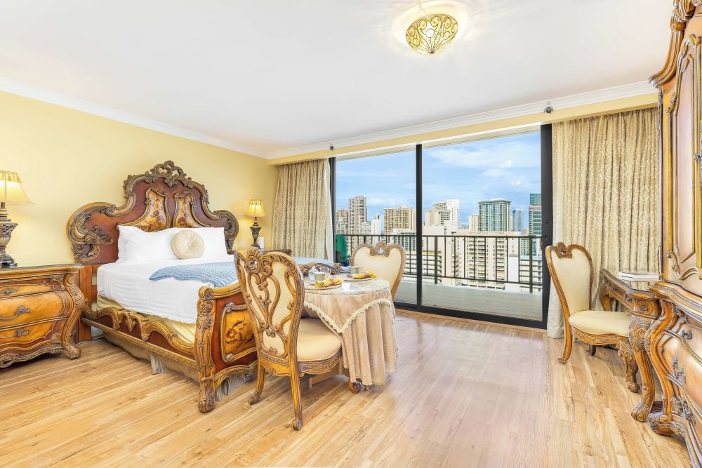 Royal Garden at Waikiki Studio 159