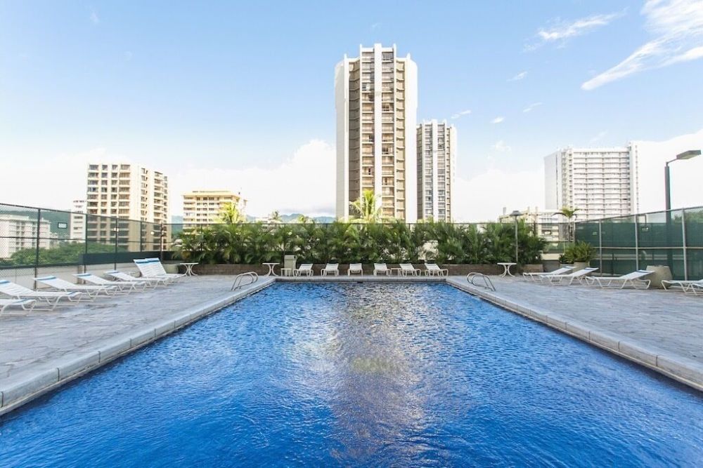 Waikiki Sunset Hotel 1 Bedroom Condo