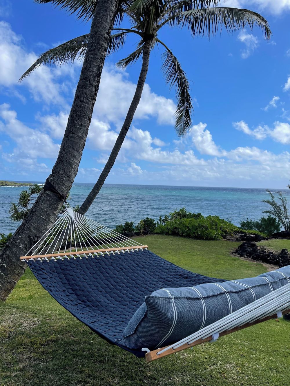 Hana Bay Oceanfront Cottage