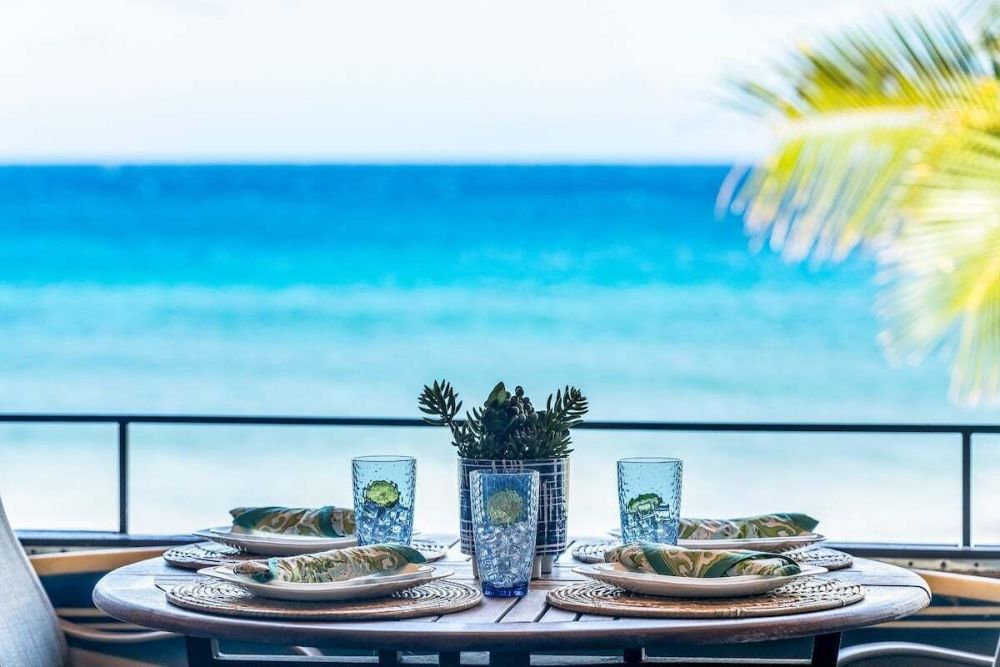 Kulakane 310 Oceanfront Retreat