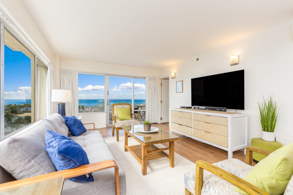 Ilikai Hotel 6th Floor  Condo