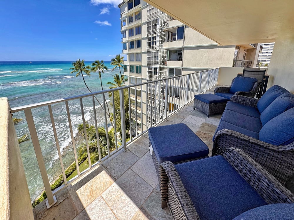 Diamond Head Beach Hotel 801