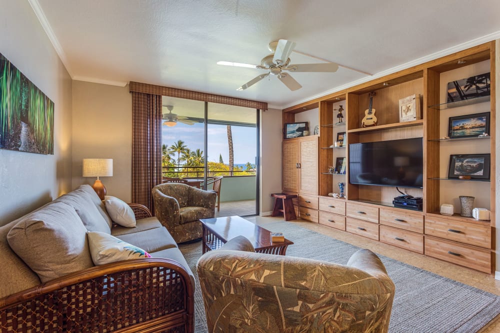 White Sands Village Condo - Top Floor Ocean Views
