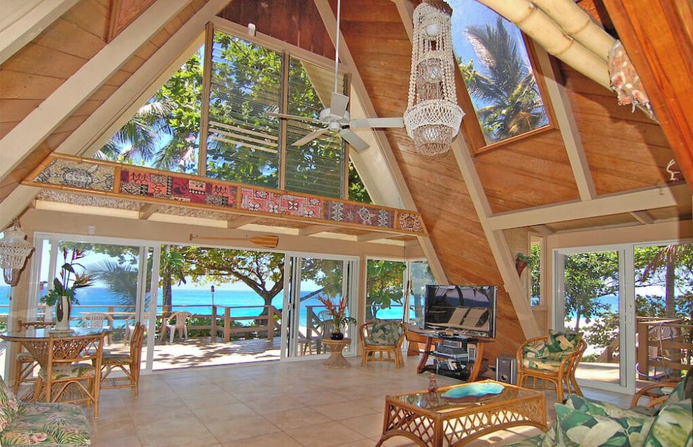 Sunset Beach House on the Sand