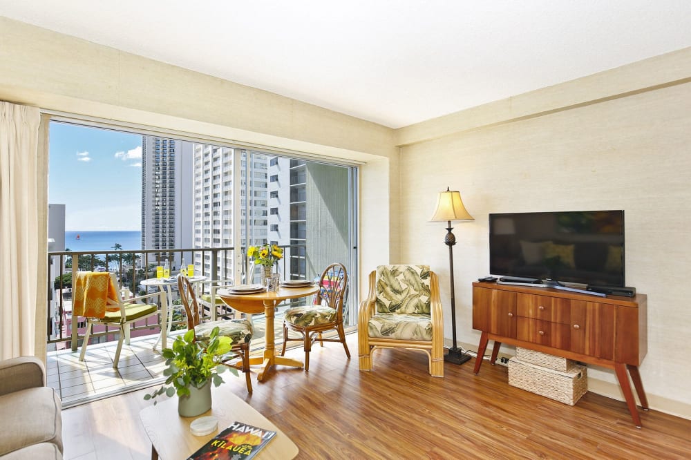 Waikiki Park Heights #1105