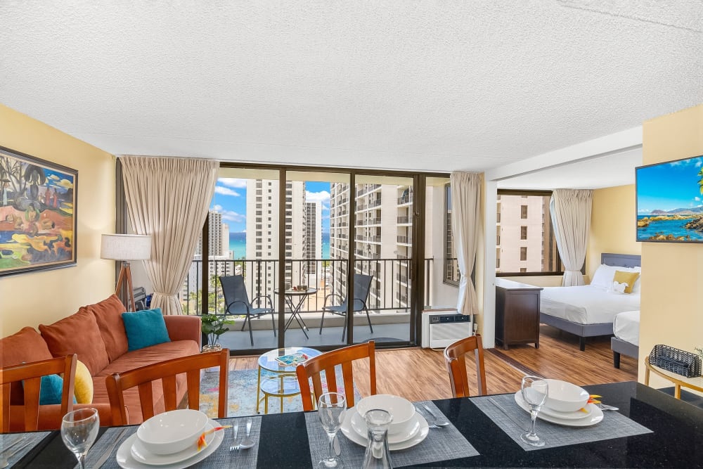 Waikiki Banyan 1910 T2