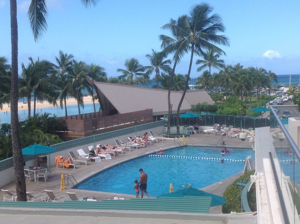 Ilikai Hotel & Suites