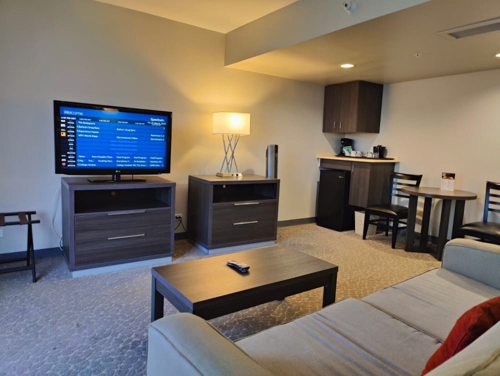 Palms Waikiki 6th Floor Studio