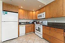 Kihei Surfside 106 - Oceanfront One Bedroom