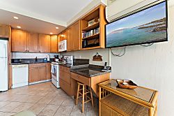 Kihei Surfside 106 - Oceanfront One Bedroom