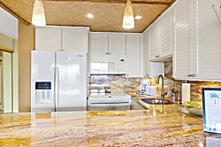 Maalaea Oceanfront Condo