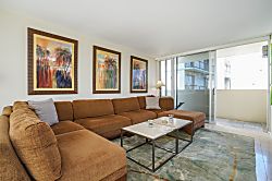 Diamond Head Beach Hotel 801