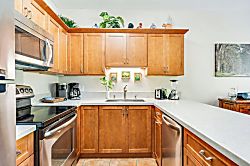 Kahala 812