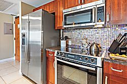 Ken's Honua Kai Condo