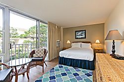 501 Diamond Head Beach Hotel
