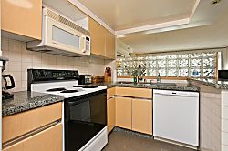 501 Diamond Head Beach Hotel