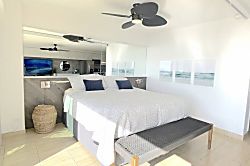 Waikiki Shore 1116