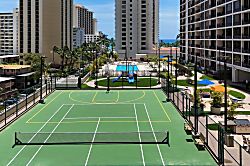 Waikiki Banyan 3401 T2