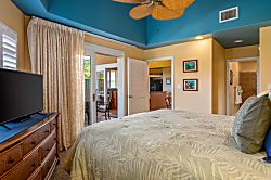 Kahaluu Beach Villas 2-304