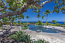 Hali'i Kai 12C
