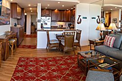Kamaole Beach Royale 611