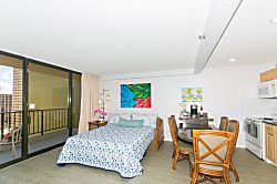 Waikiki Sunset Ocean View 1BR