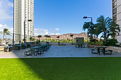 Waikiki Sunset Ocean View 1BR