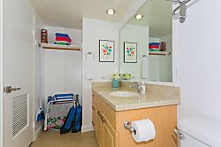 Waikiki Sunset Ocean View 1BR
